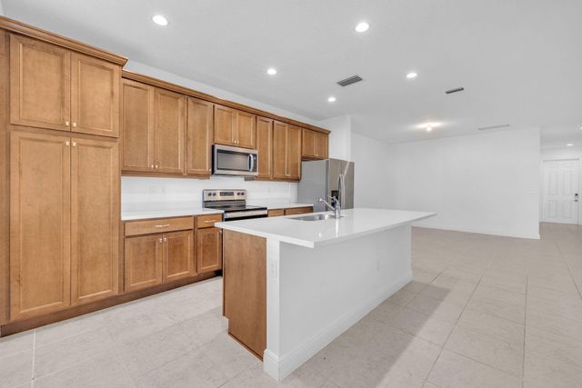 540 Sanderling Circle, Deerfield Beach, FL 33442