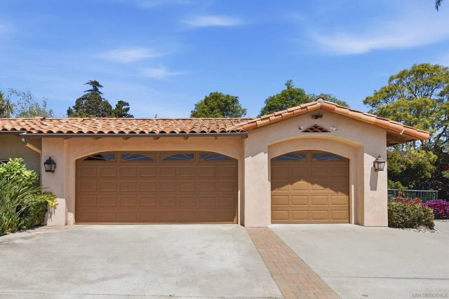 3295 Via Loma Vista, Escondido, CA 92029