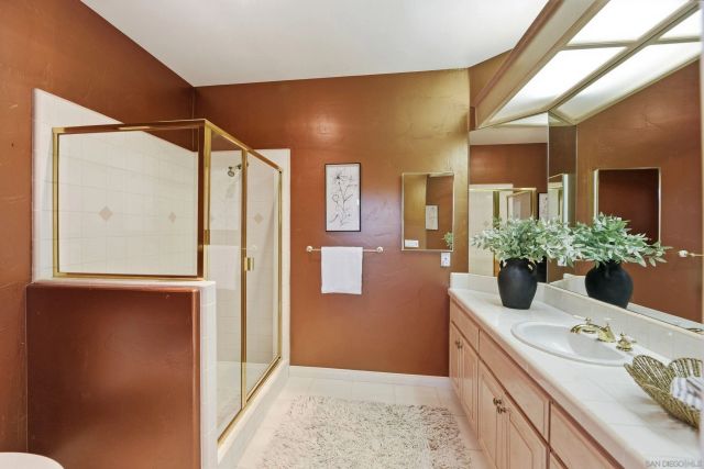 3295 Via Loma Vista, Escondido, CA 92029