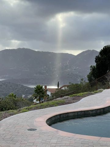 3295 Via Loma Vista, Escondido, CA 92029