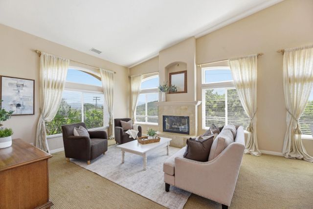 3295 Via Loma Vista, Escondido, CA 92029