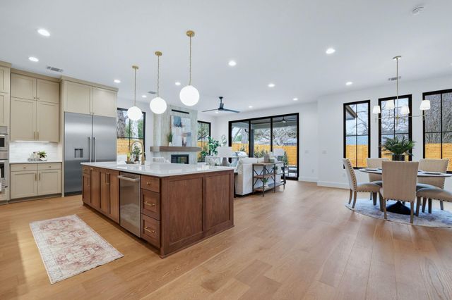 6611 Lexington RD, Austin, TX 78757