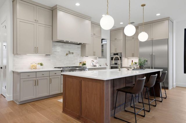 6611 Lexington RD, Austin, TX 78757