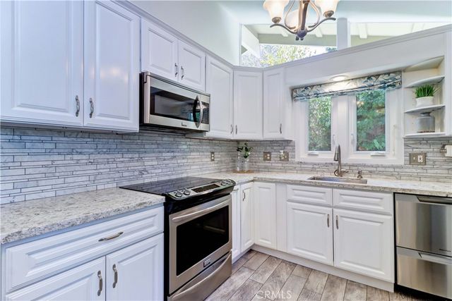 197 Avenida Majorca B, Laguna Woods, CA 92637