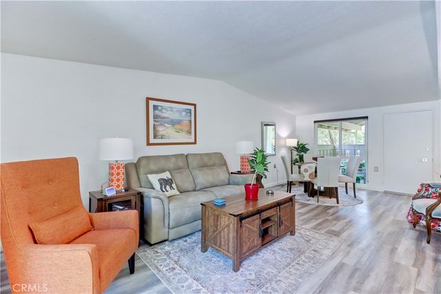 197 Avenida Majorca B, Laguna Woods, CA 92637