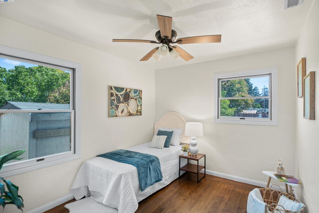 2948 Glenside Dr, Concord, CA 94520