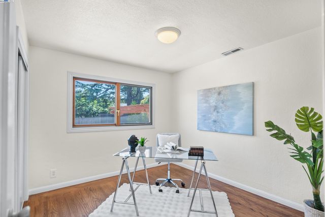 2948 Glenside Dr, Concord, CA 94520