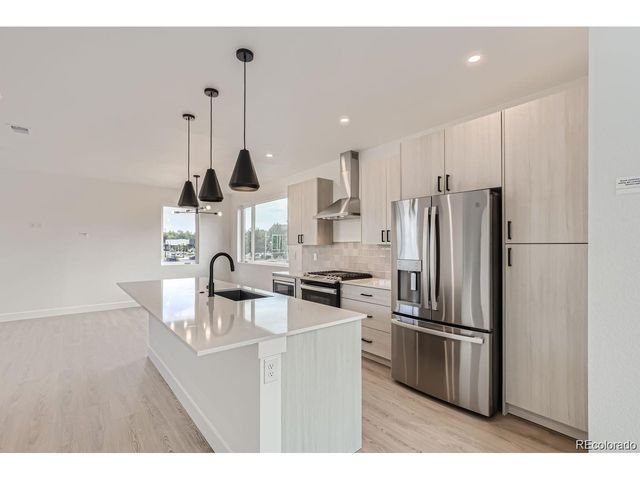 10157 W 38th Ave, Wheat Ridge, CO 80033