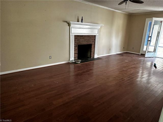 1720 Braemore Court, Kernersville, NC 27284