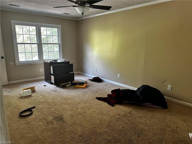 1720 Braemore Court, Kernersville, NC 27284