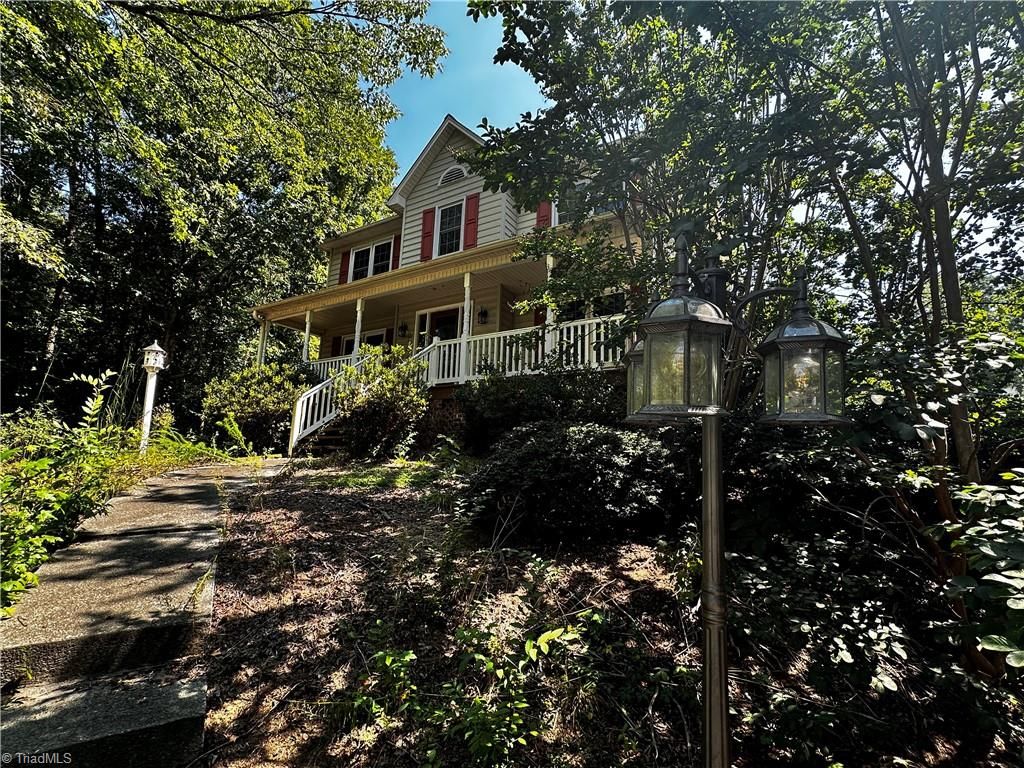 1720 Braemore Court, Kernersville, NC 27284