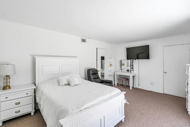 53 Rocky Point Yaphank Rd 28, Rocky Point, NY 11778