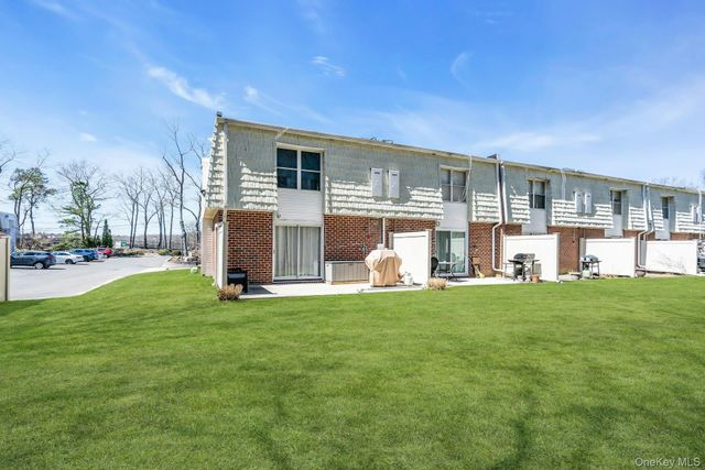 53 Rocky Point Yaphank Rd 28, Rocky Point, NY 11778