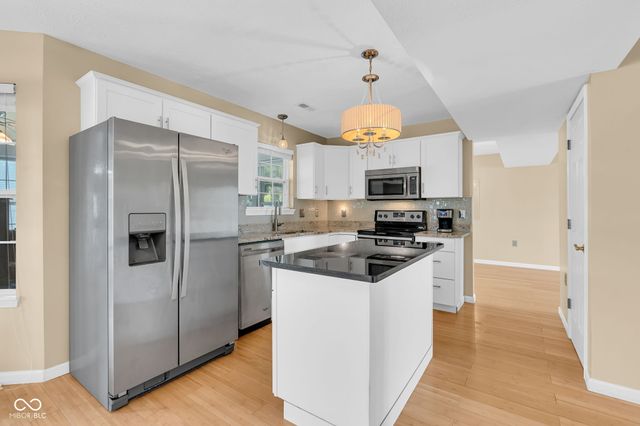 703 Rose Lane, Brownsburg, IN 46112