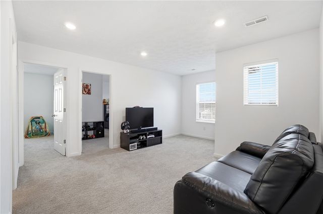 105 Clemmons Court, Union, OH 45322