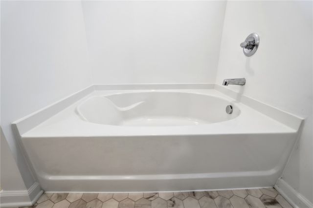 105 Clemmons Court, Union, OH 45322