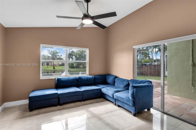 14734 Via Tivoli Ct, Davie, FL 33325