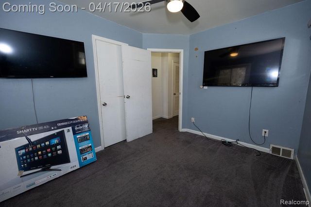 15389 Fenton, Redford Charter Township, MI 48239