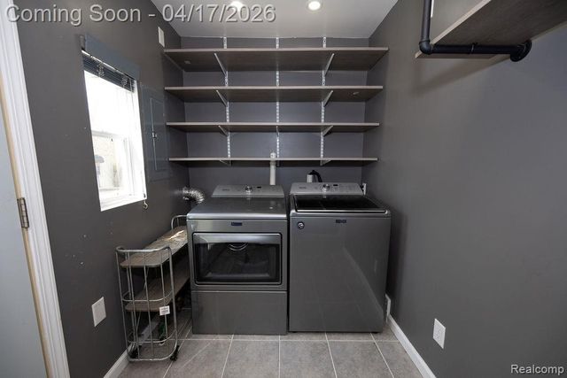 15389 Fenton, Redford Charter Township, MI 48239