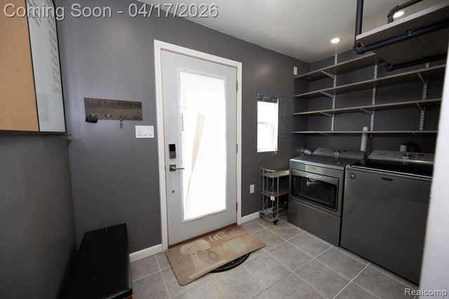 15389 Fenton, Redford Charter Township, MI 48239