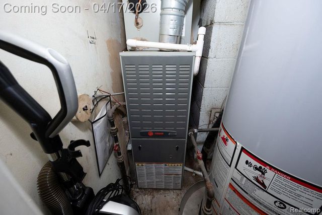 15389 Fenton, Redford Charter Township, MI 48239