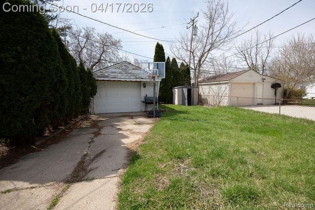 15389 Fenton, Redford Charter Township, MI 48239