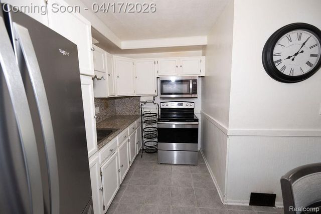 15389 Fenton, Redford Charter Township, MI 48239