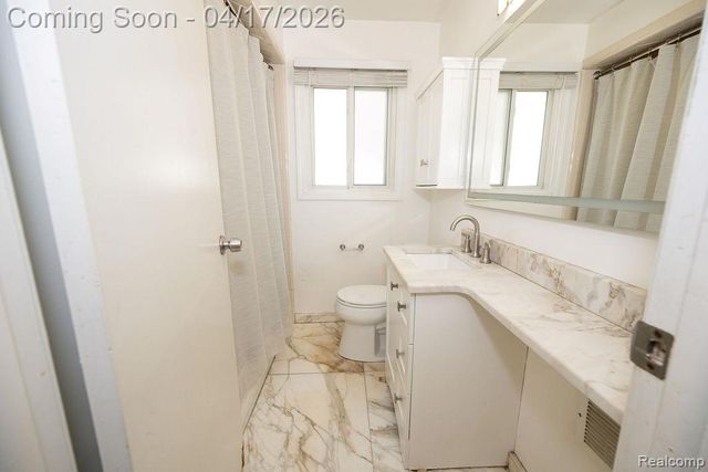 15389 Fenton, Redford Charter Township, MI 48239