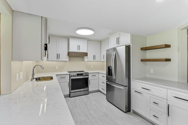 4825 Babcock Trail 2005, Inver Grove Heights, MN 55077