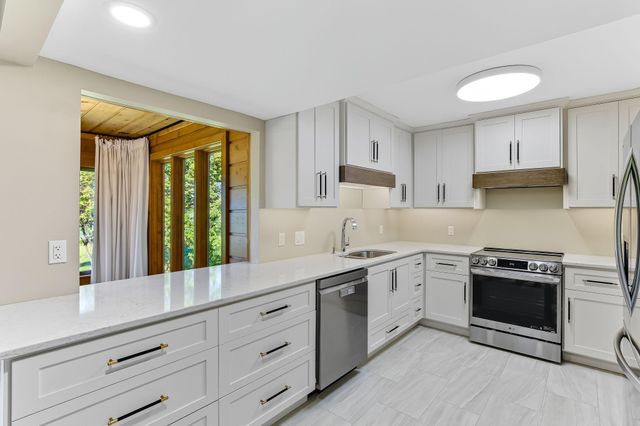 4825 Babcock Trail 2005, Inver Grove Heights, MN 55077