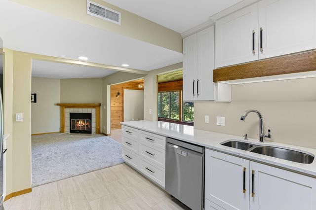 4825 Babcock Trail 2005, Inver Grove Heights, MN 55077