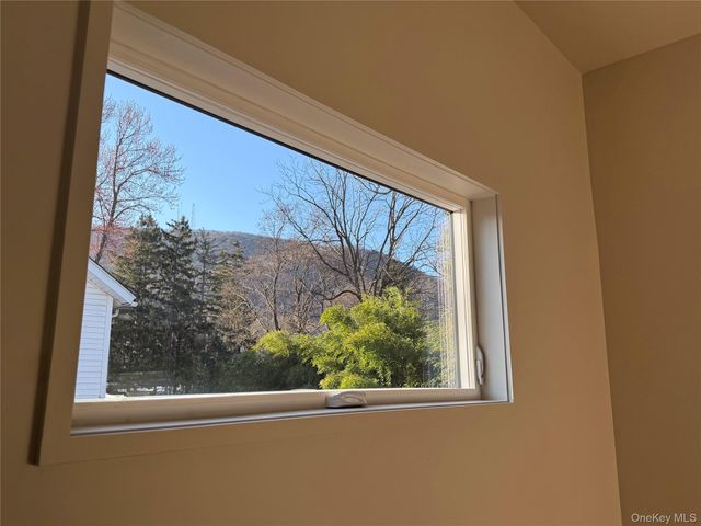39 Falconer Street, Beacon, NY 12508