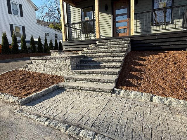39 Falconer Street, Beacon, NY 12508