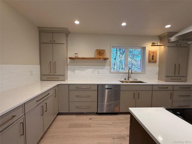 39 Falconer Street, Beacon, NY 12508