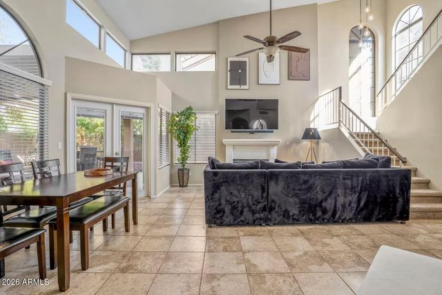 40 W SARAH Lane, Tempe, AZ 85284