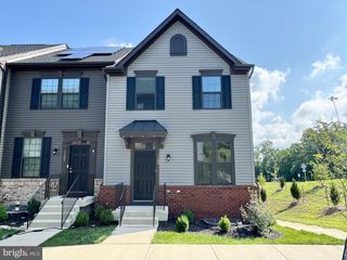 1100 SPUR LN, Fredericksburg, VA 22401