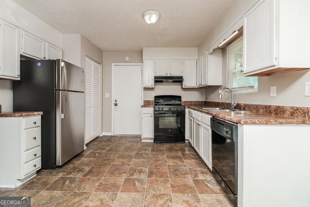 2939 Thistledown Court, Decatur, GA 30034