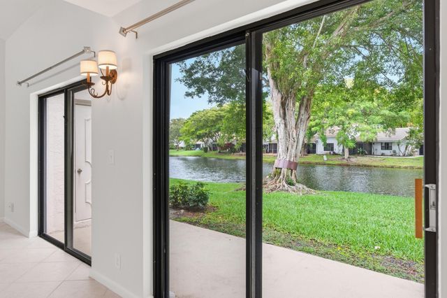 660 Deer Creek Edgewater Drive, Deerfield Beach, FL 33442