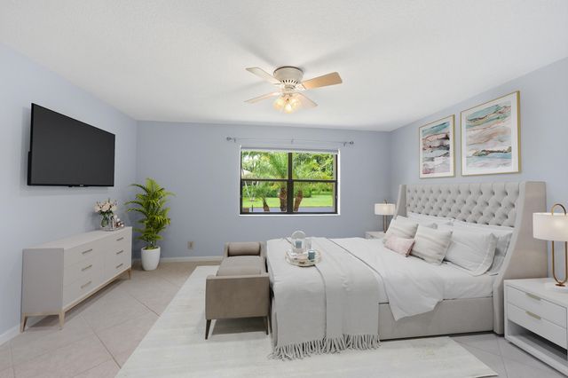 660 Deer Creek Edgewater Drive, Deerfield Beach, FL 33442