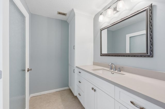 660 Deer Creek Edgewater Drive, Deerfield Beach, FL 33442