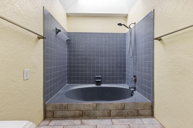 660 Deer Creek Edgewater Drive, Deerfield Beach, FL 33442