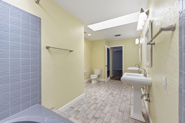 660 Deer Creek Edgewater Drive, Deerfield Beach, FL 33442
