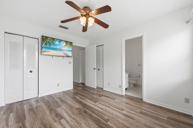 660 Deer Creek Edgewater Drive, Deerfield Beach, FL 33442