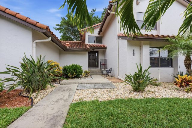 660 Deer Creek Edgewater Drive, Deerfield Beach, FL 33442