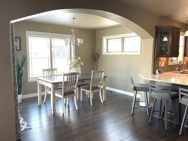 960 51st Avenue W, West Fargo, ND 58078