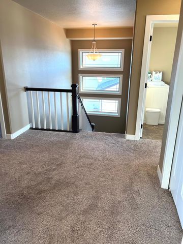 960 51st Avenue W, West Fargo, ND 58078