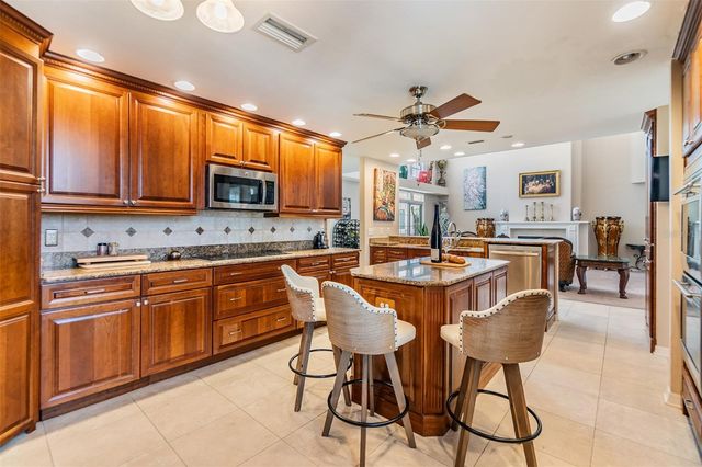 1422 JUMANA LOOP, Apollo Beach, FL 33572
