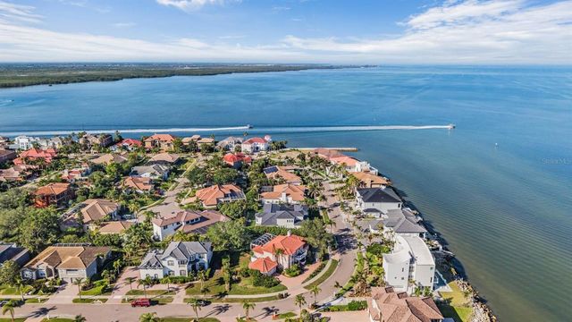 1422 JUMANA LOOP, Apollo Beach, FL 33572