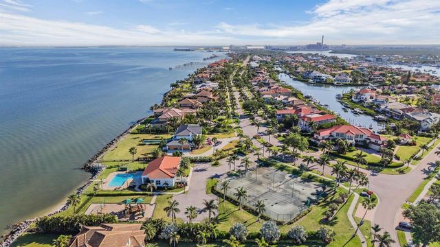 1422 JUMANA LOOP, Apollo Beach, FL 33572