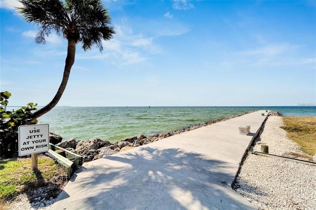 1422 JUMANA LOOP, Apollo Beach, FL 33572